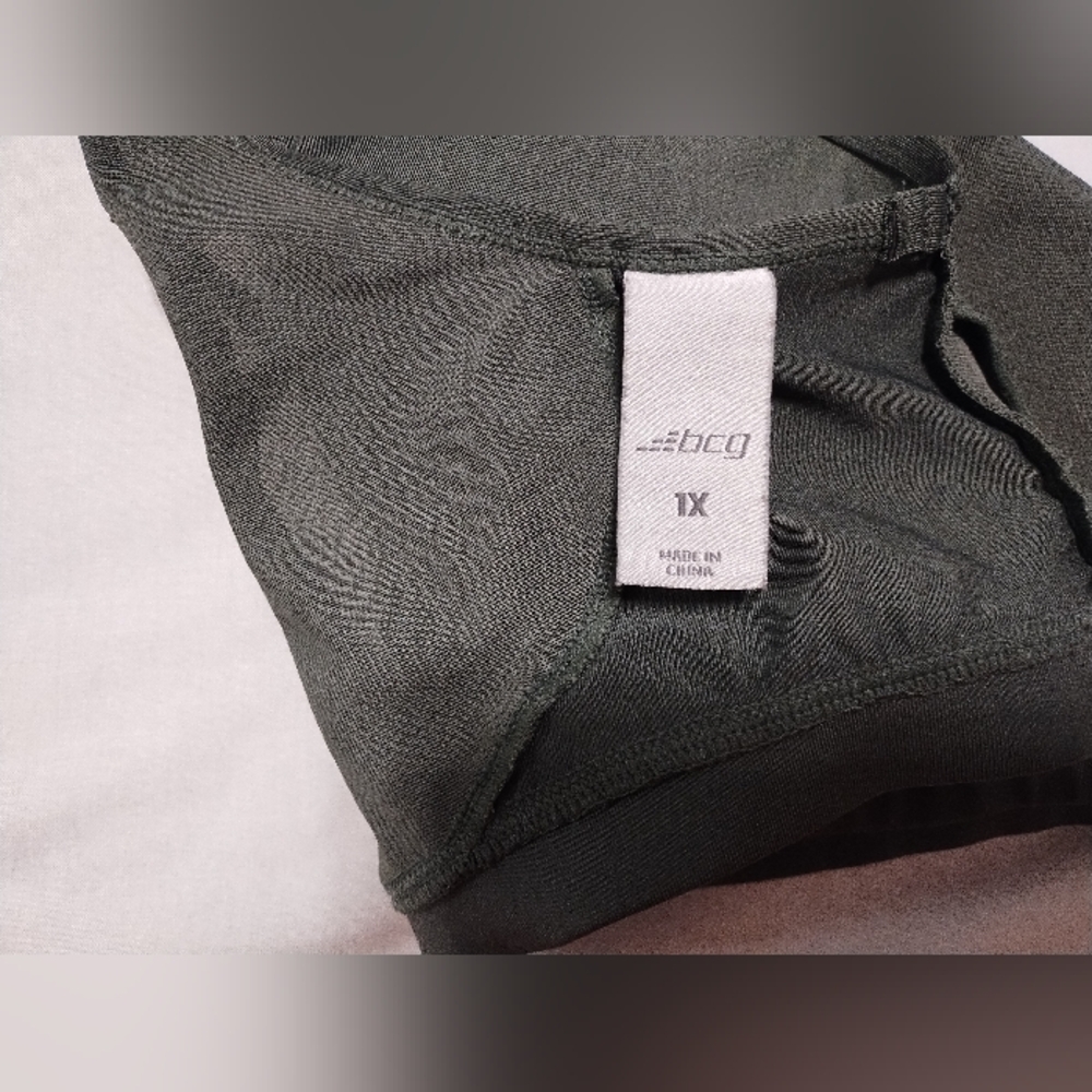 🟢3/$11 Women's Strappy Sports Bra - Green - Picture 3 of 7